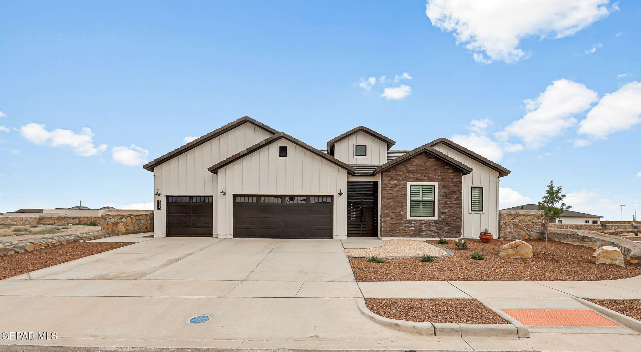 2395 Enchanted Nook Ln