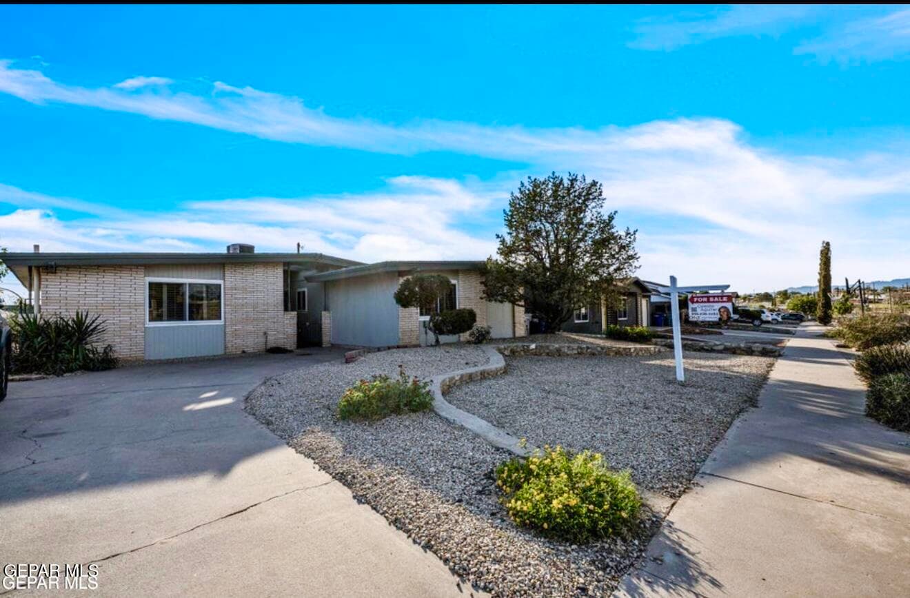 10212 Garwood Ct