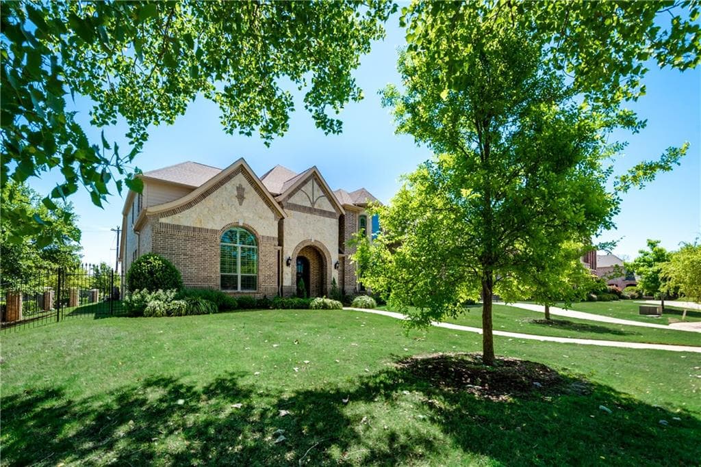 1000 Winfield Ct