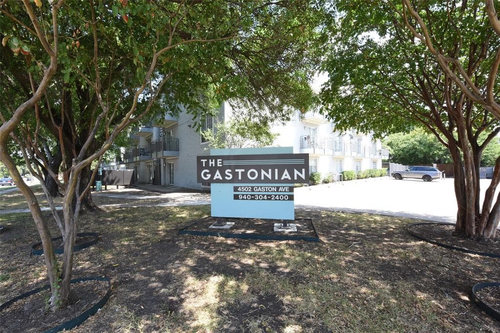 4502 Gaston Ave Apt 120