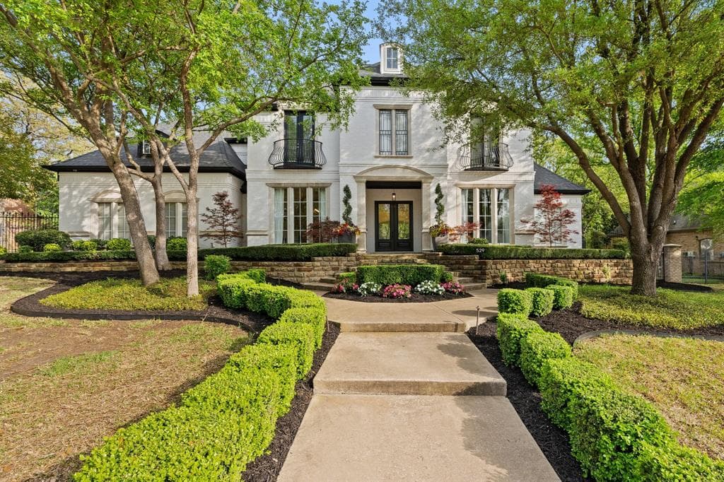 529 Round Hollow Ln