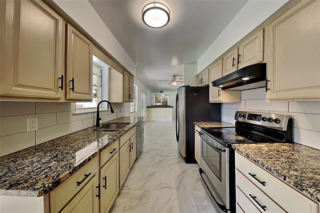 11029 Watterson Dr