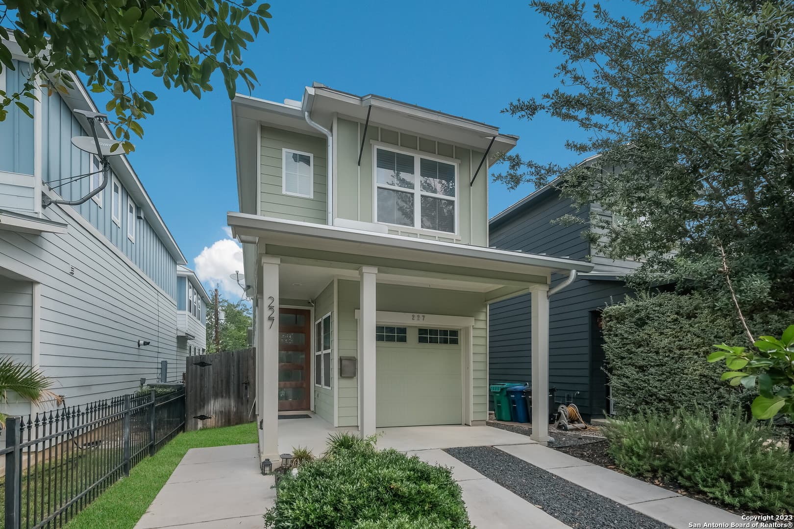227 Claremont Ave