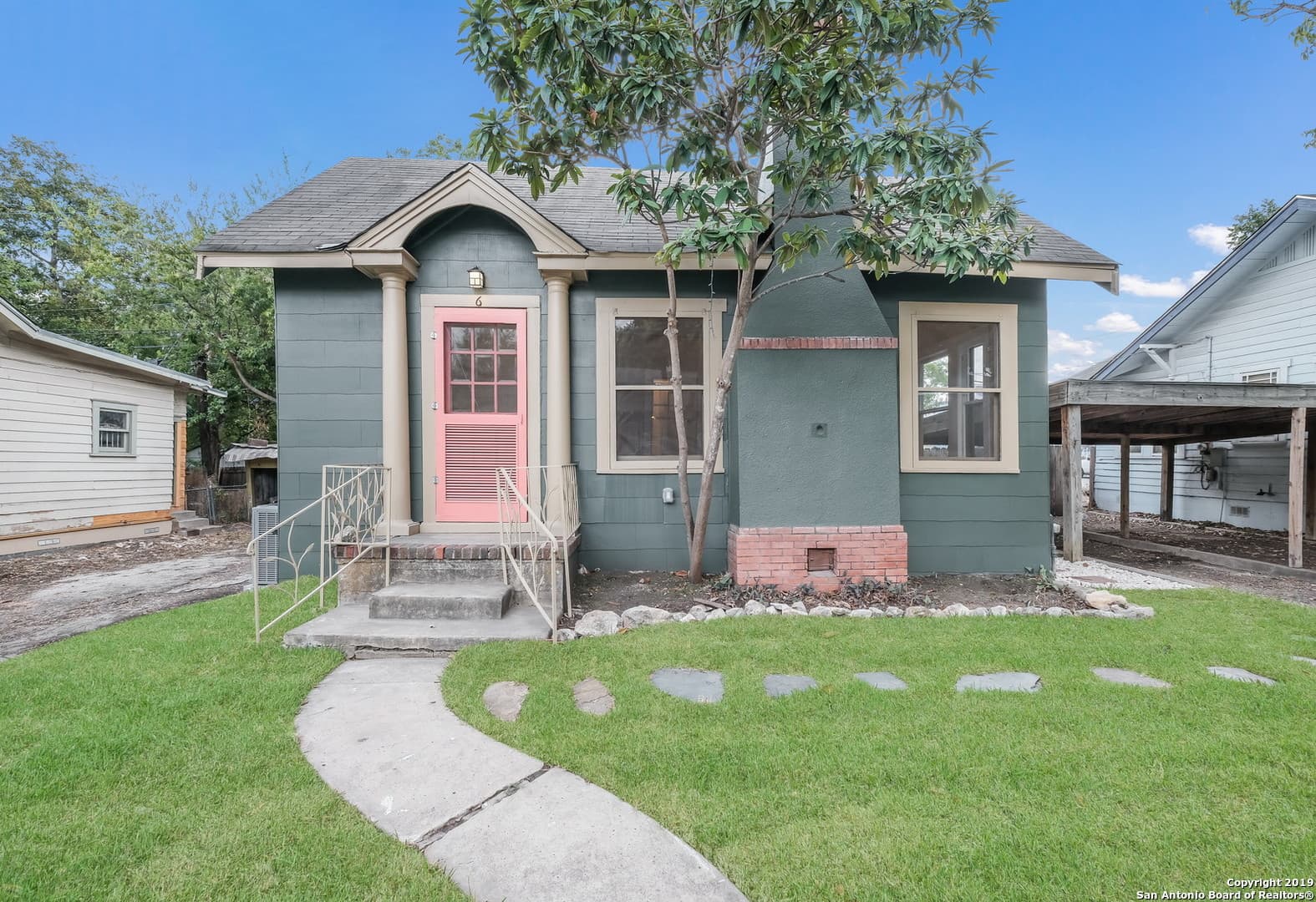 6 French Ct