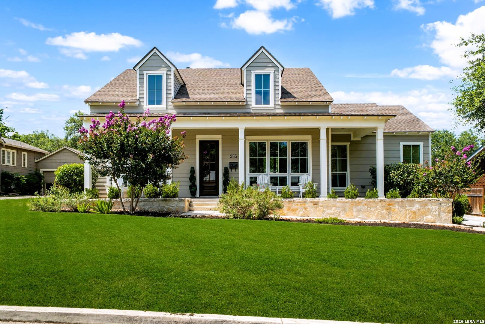 255 Retama Pl