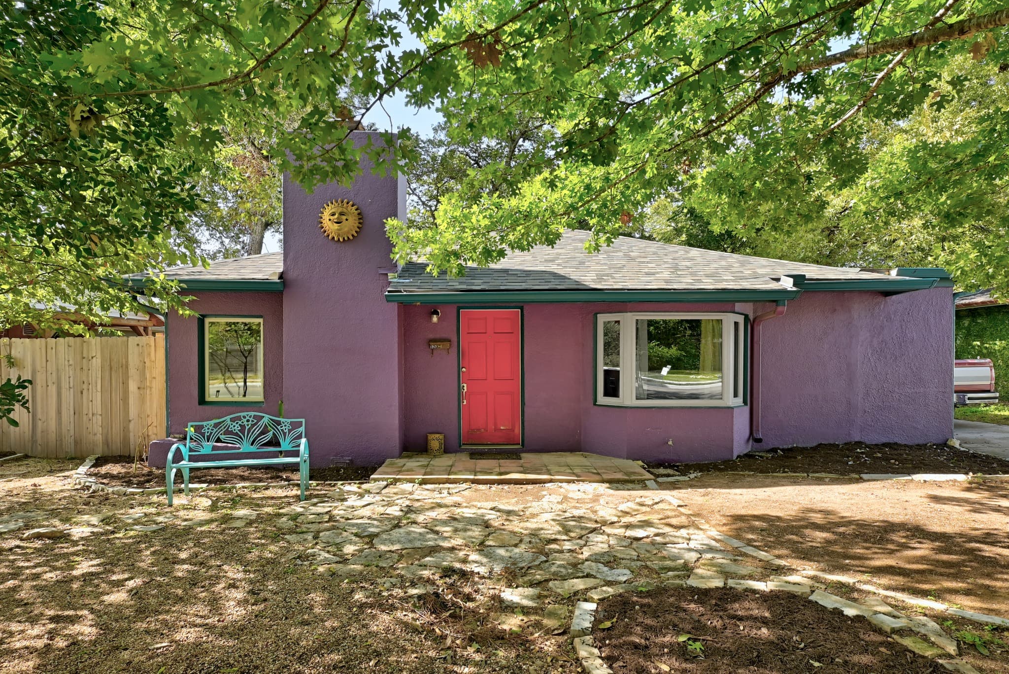 1717 E 38th 1/2 St