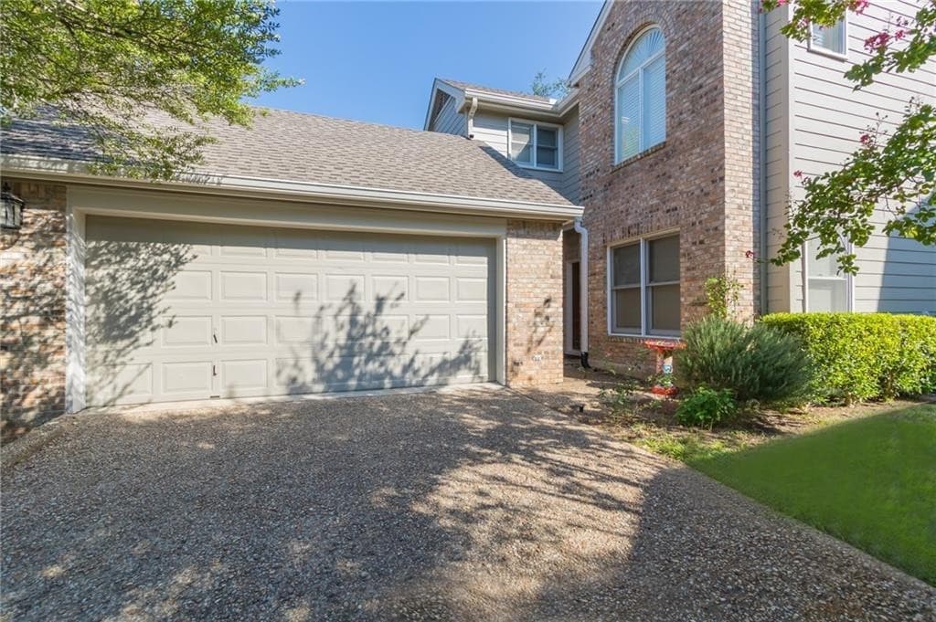 6010 Long Champ Ct Apt 116