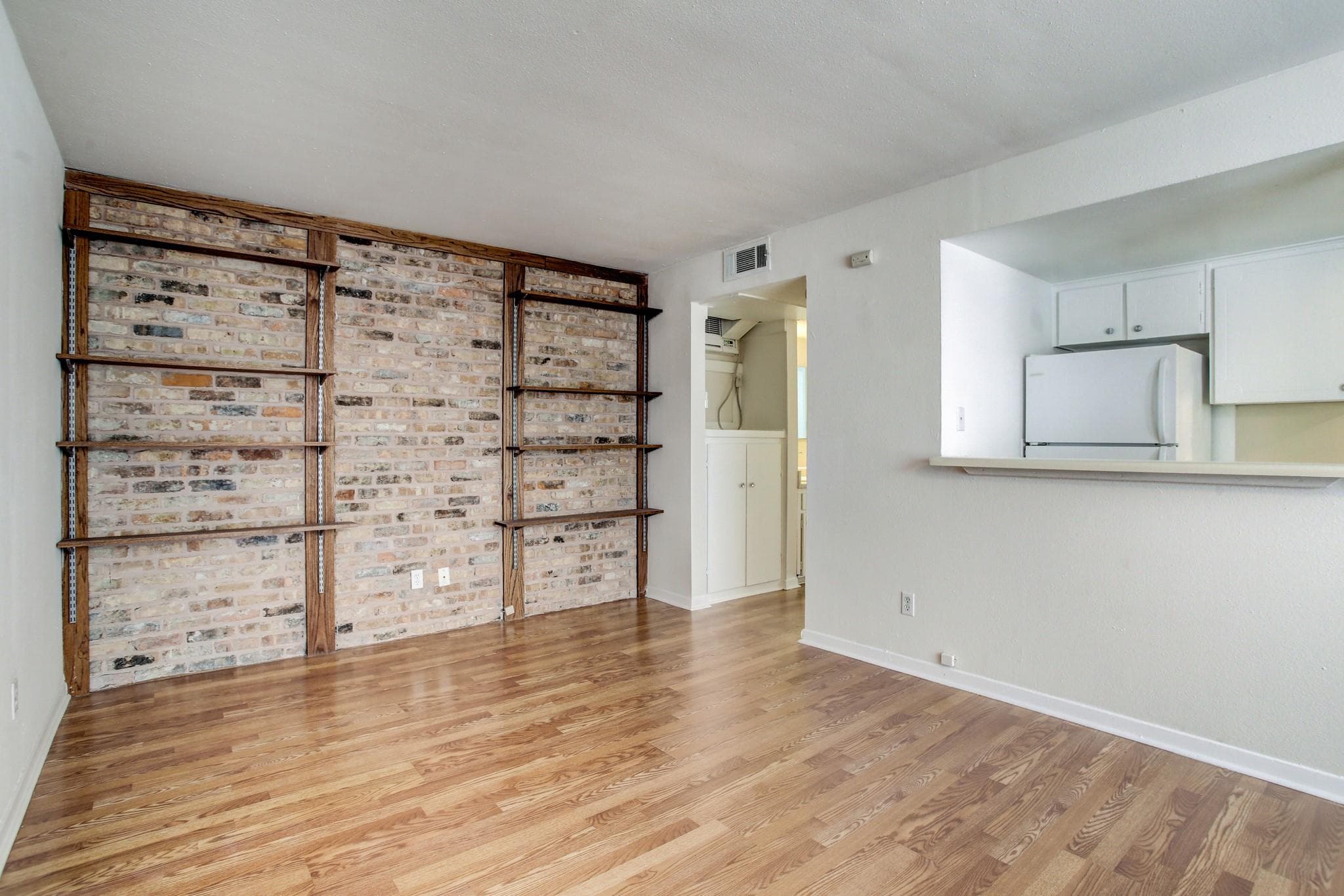 1624 Marshall St Apt 16