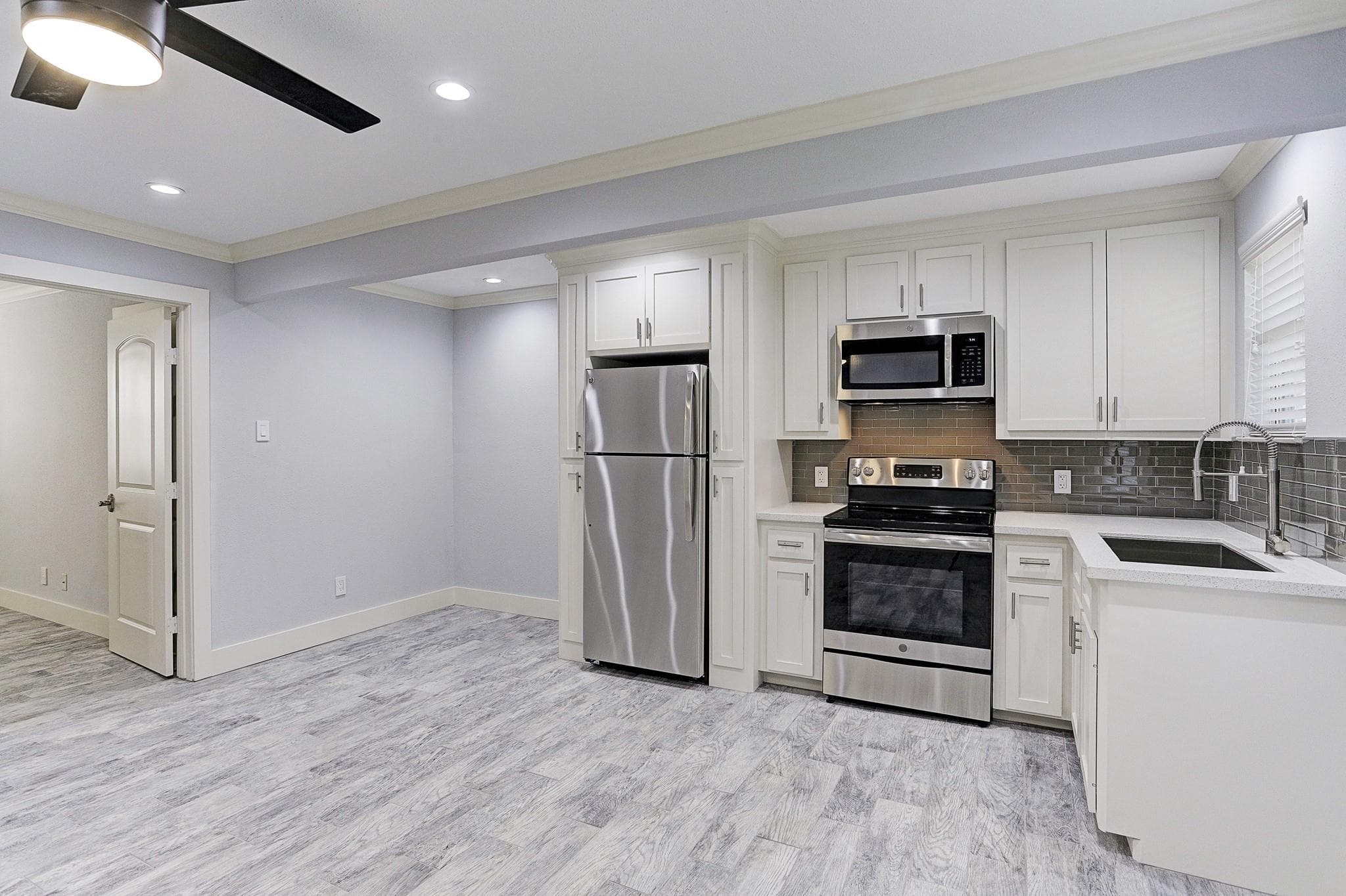 2023 Huldy St Apt 12