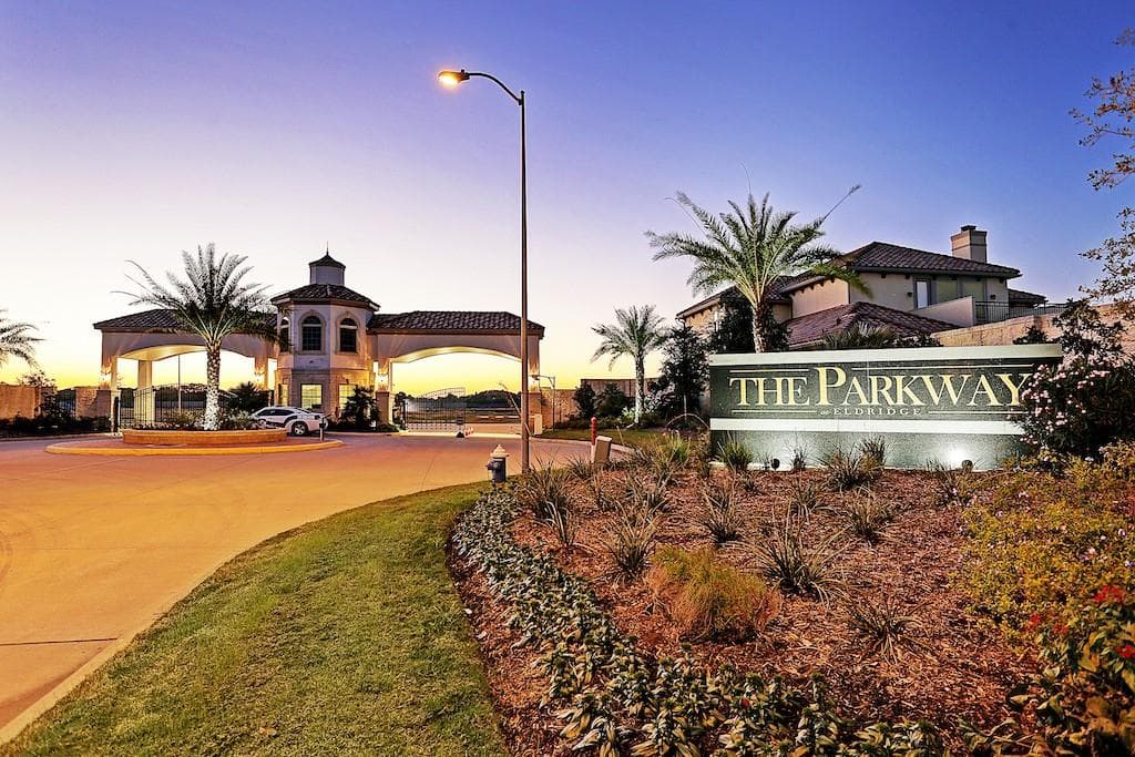 2426 Camden Creek Ln
