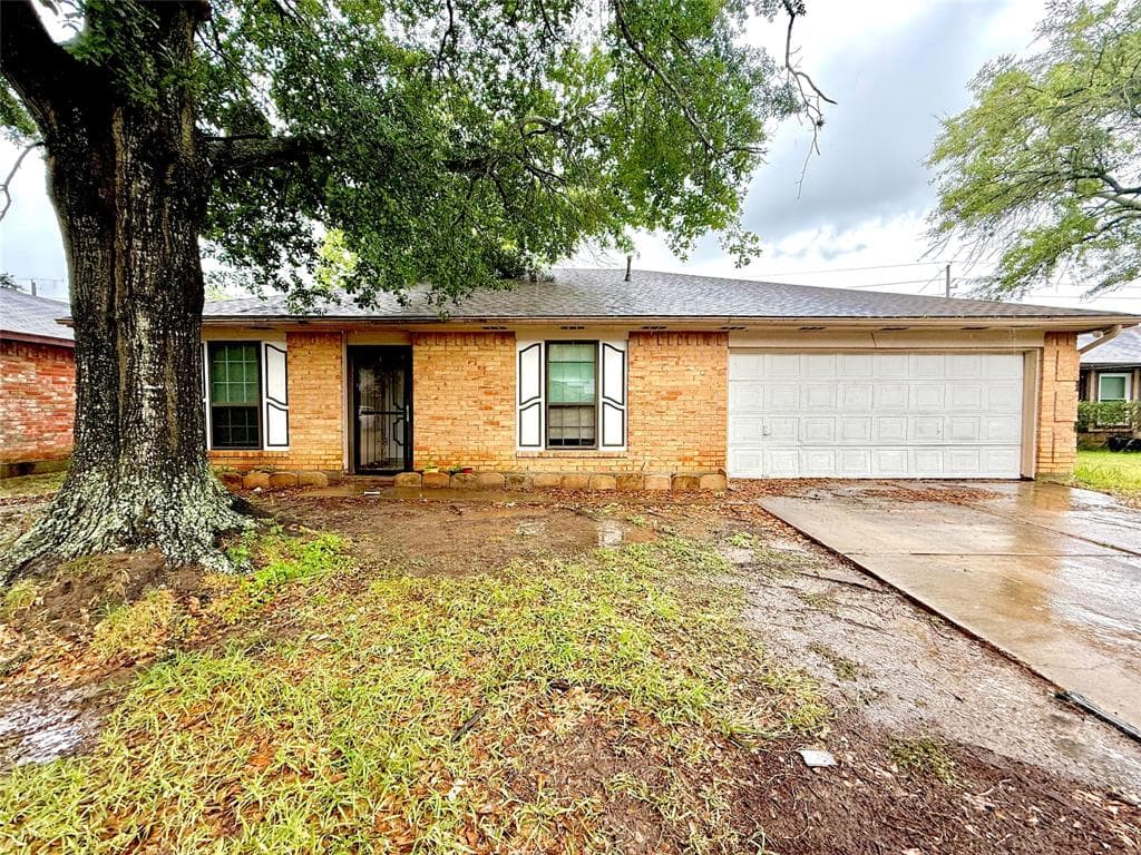 1823 Oakwell Ln