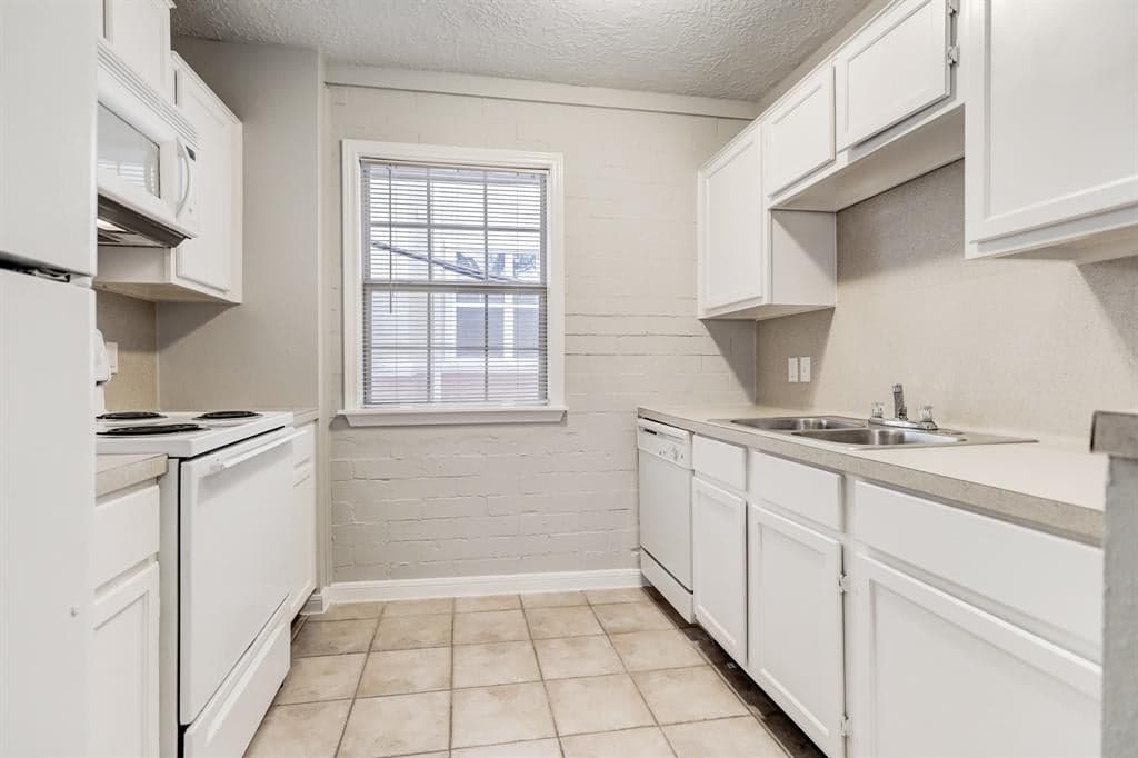 802 Stanford St Apt 12