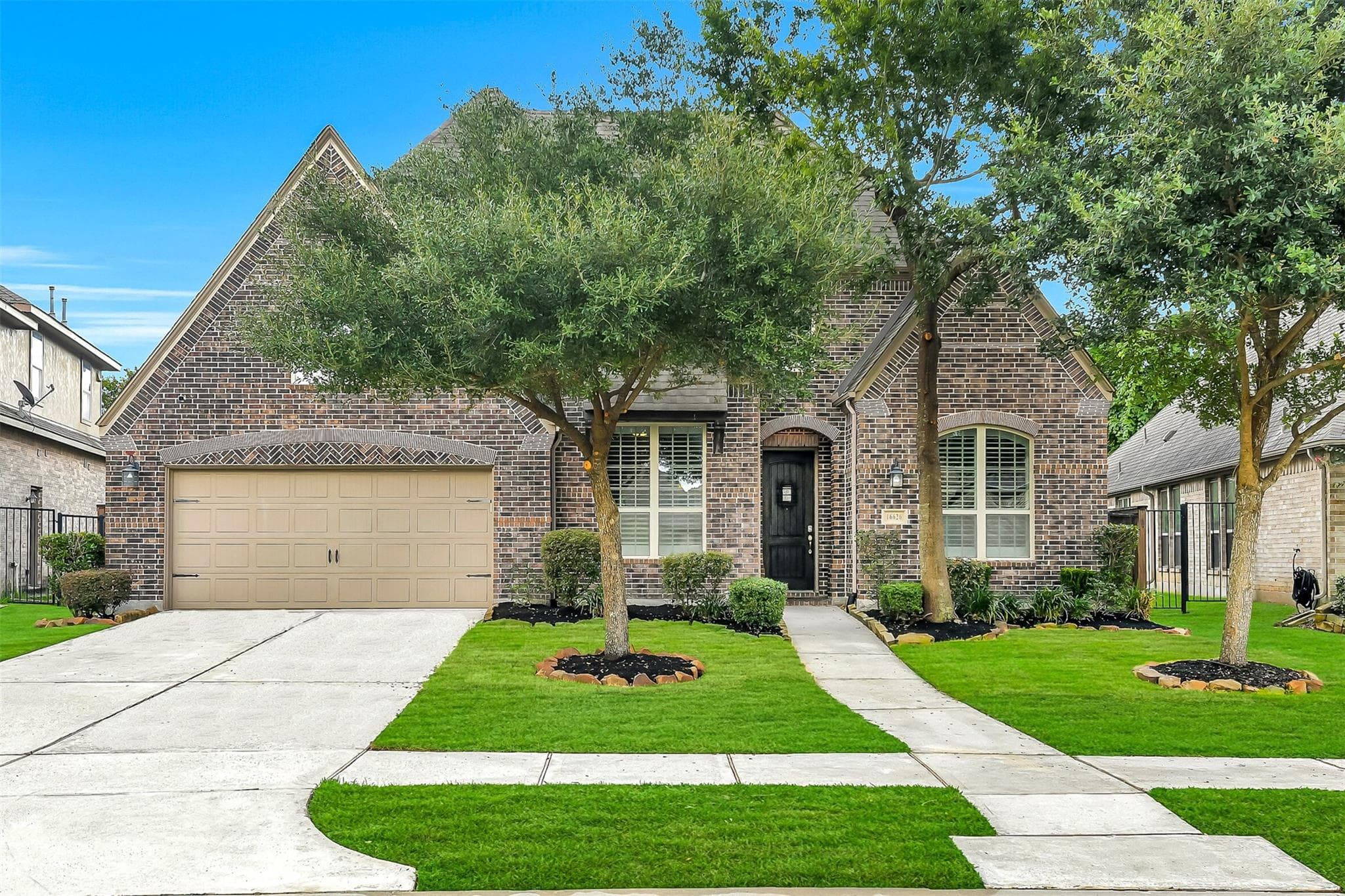 16626 Whiteoak Canyon Dr