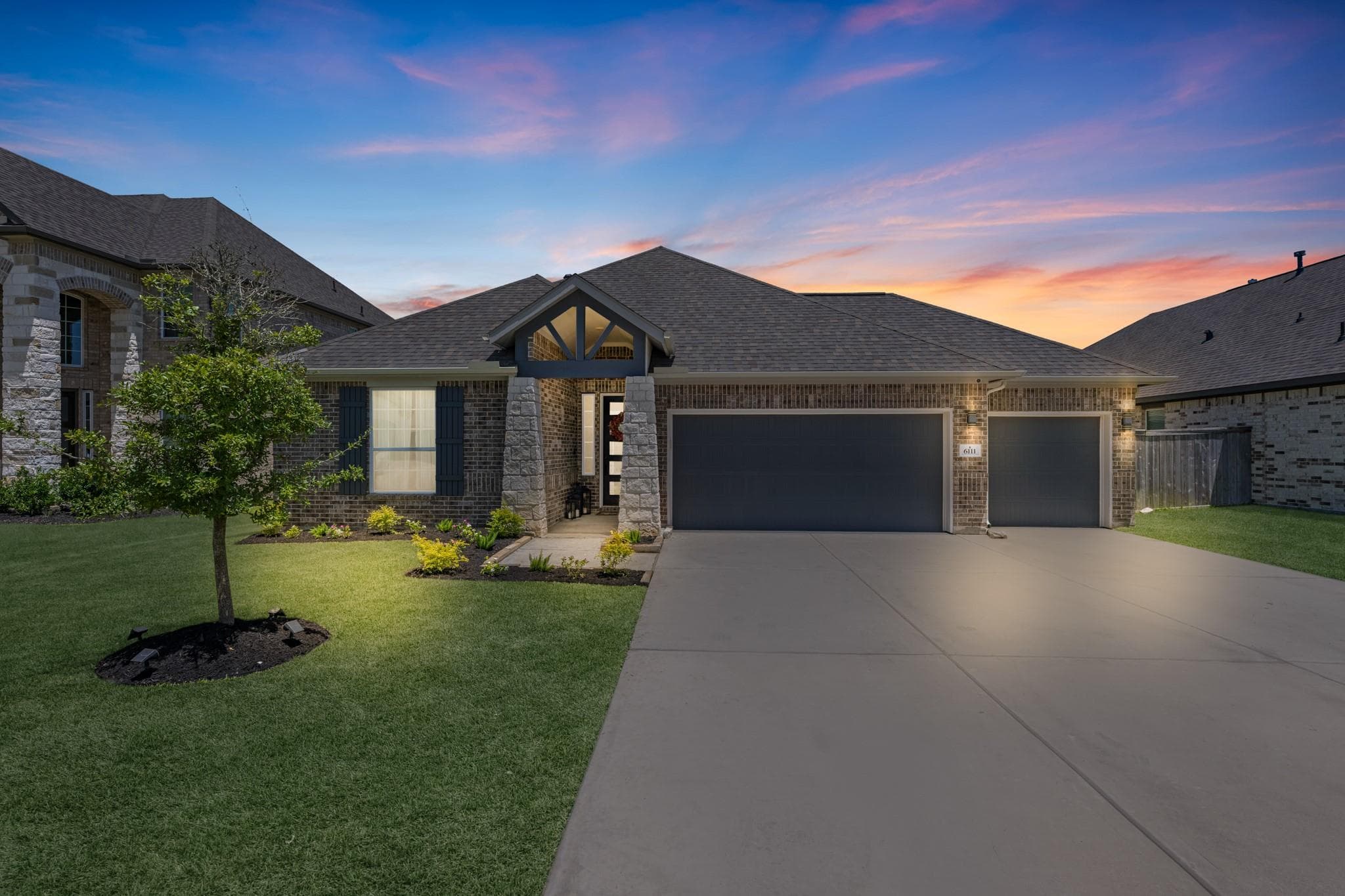 6111 Sandspur Springs Ln