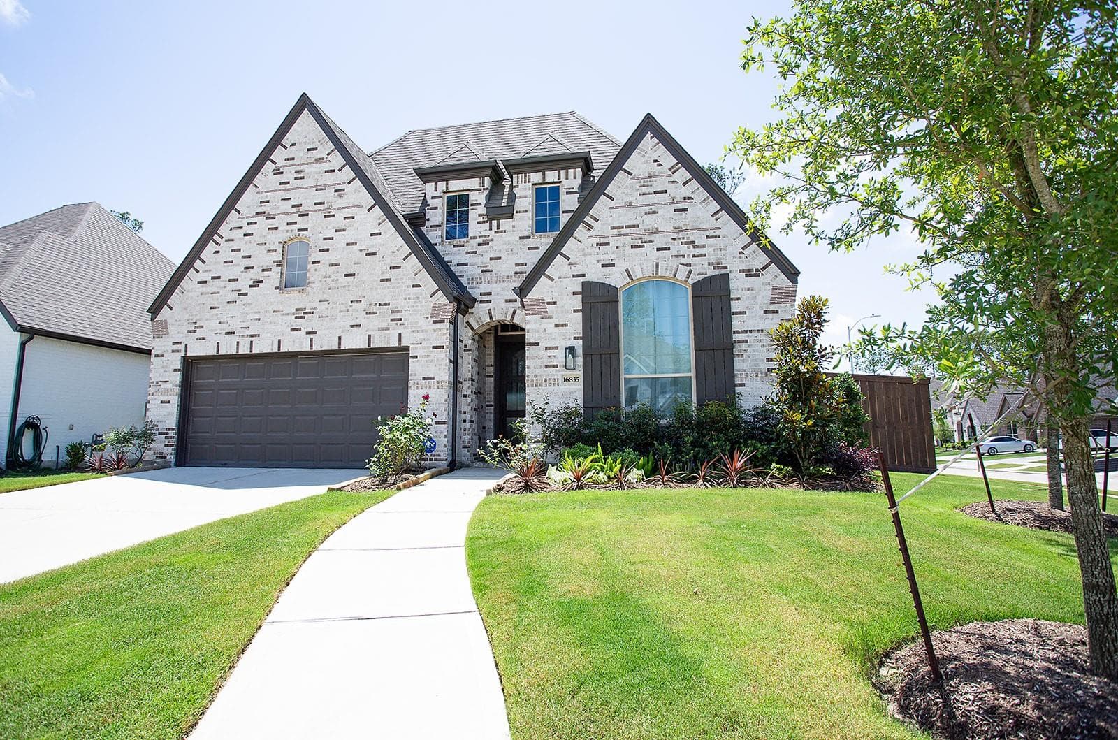 16835 Beechwood Forest Way