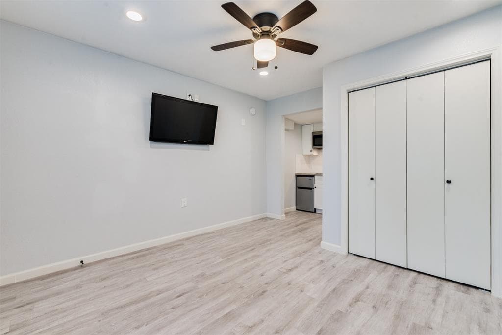 2617 Napoleon St Apt 14