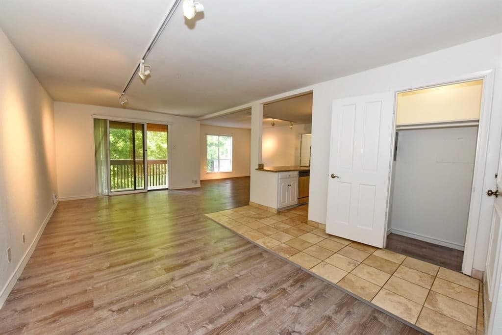 4851 Cedar Springs Rd # M-381