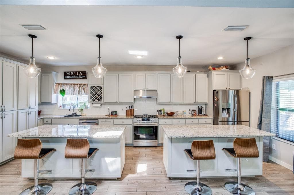 8331 Floyd Lake Dr Fl Oyd