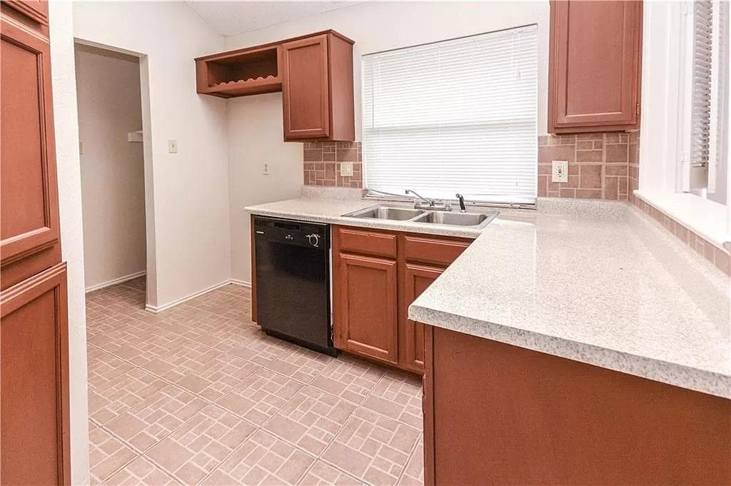 3312 Poplar Springs Ln