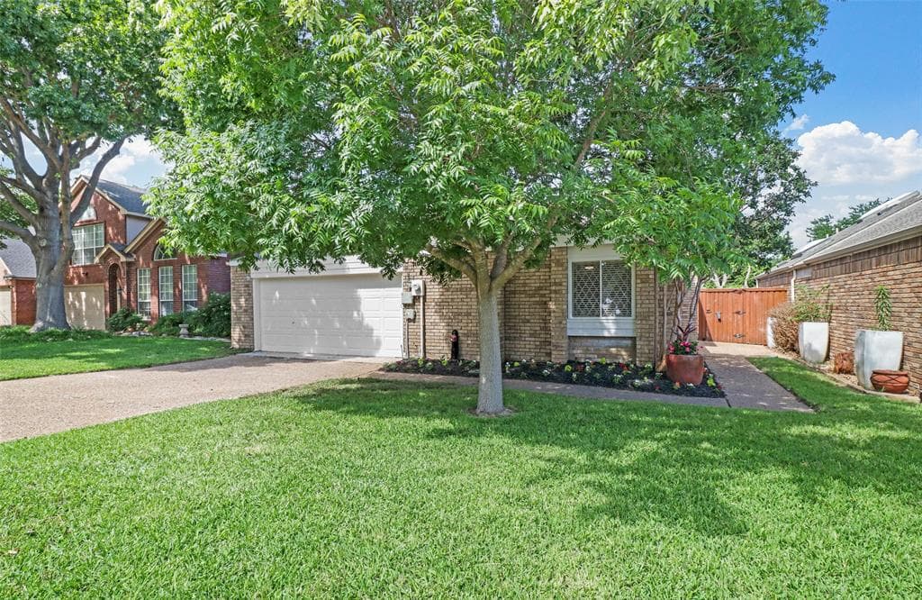 2716 Pinery Ln