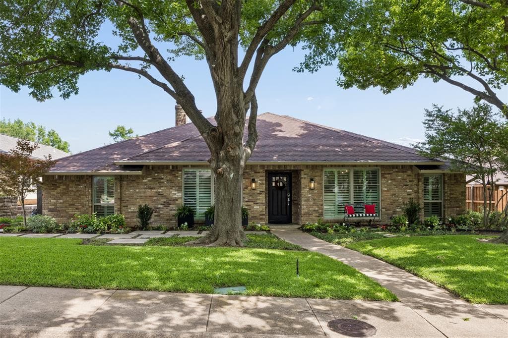 7104 Claybrook Dr