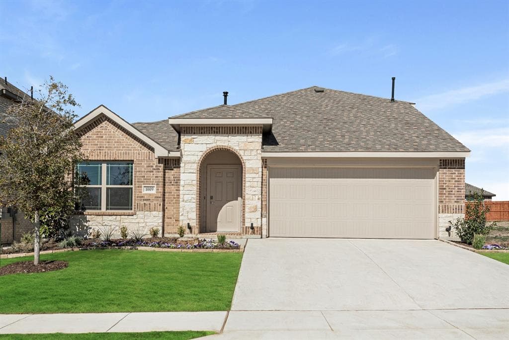 1009 Raptor Rd