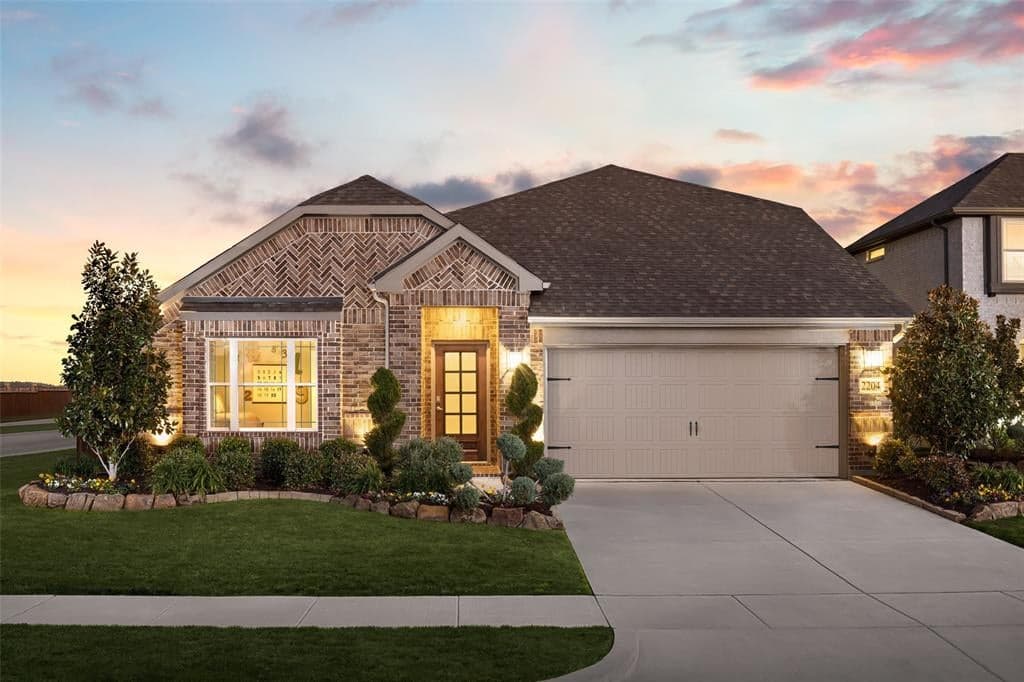 2204 Broken Arrow Dr
