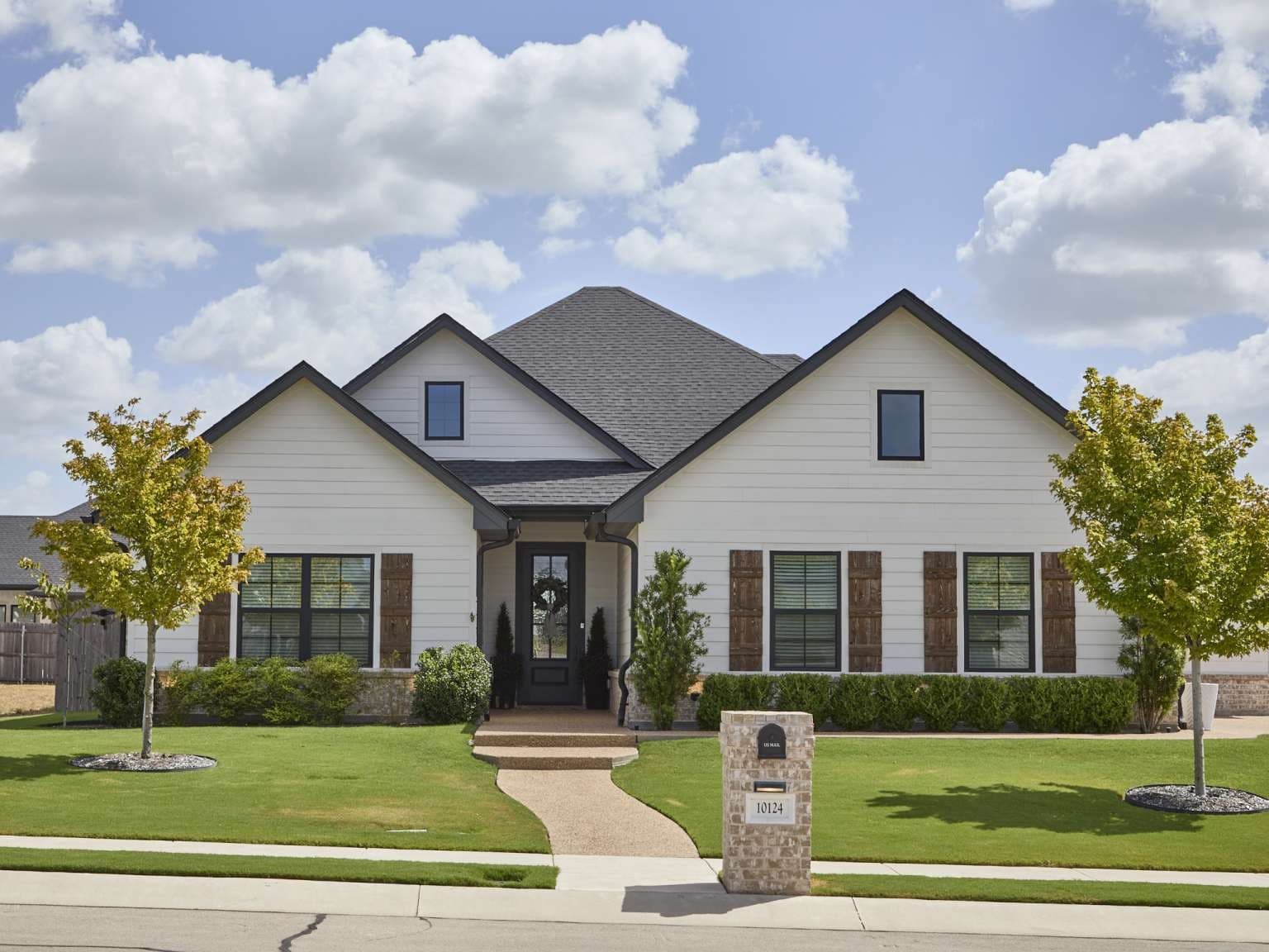 10124 Charmwood Dr