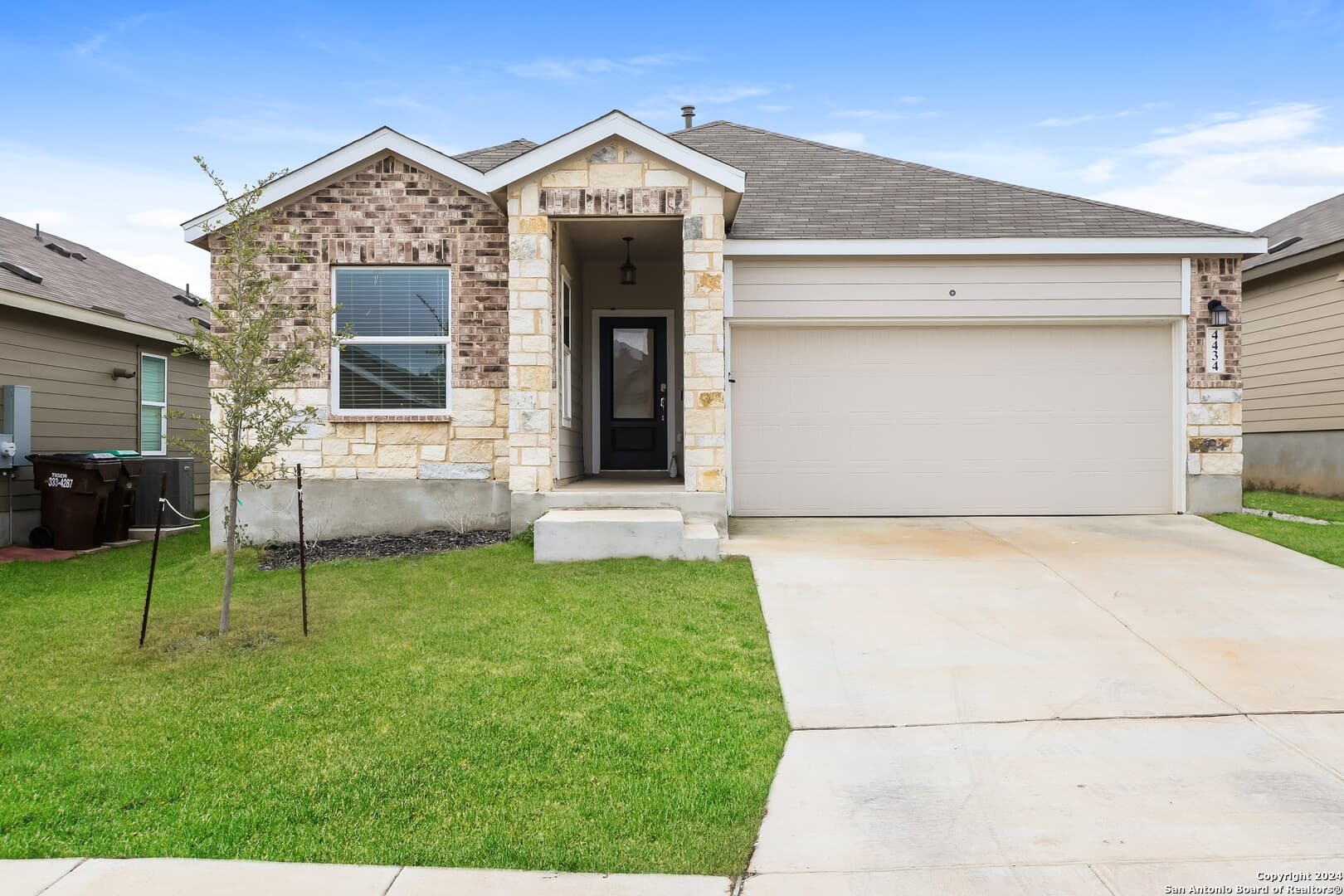 4434 Revetment Way