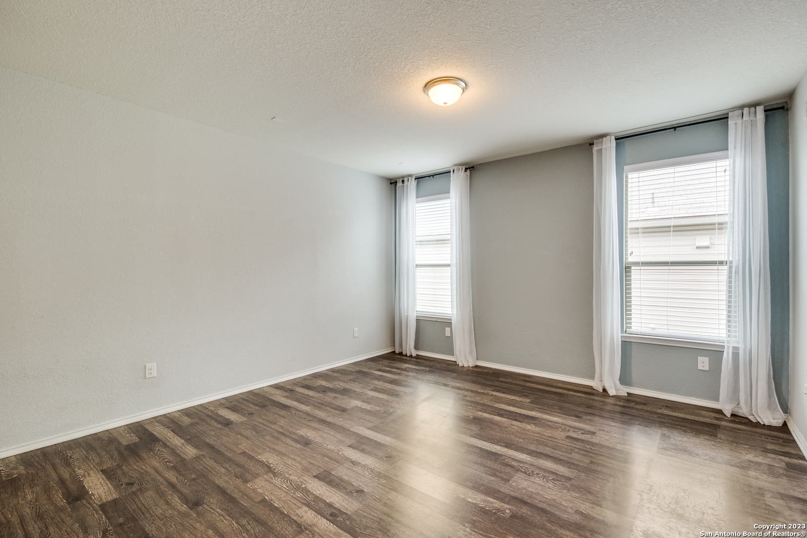 15306 Cascade Pt