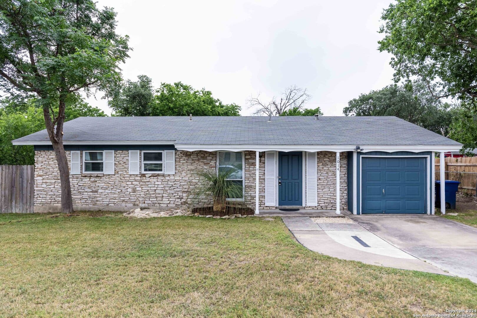 1014 Morey Peak Dr